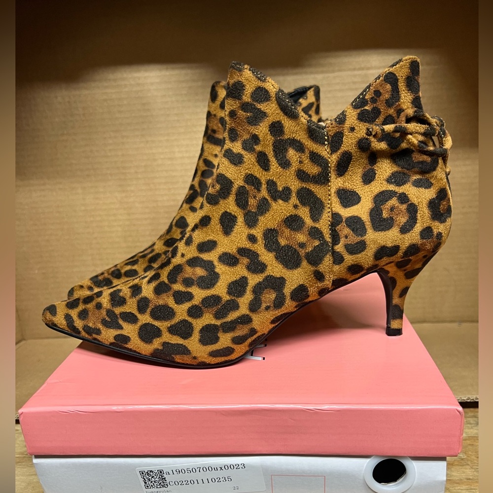 Leopard print bootie Allegra K -NIB- size 10